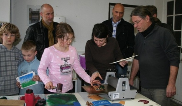 bergabe-druckpresse-kunsthaus-2011